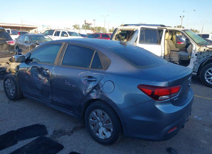 Photo 3 of 2019 Kia Rio S (VIN 3KPA24AB4KE157627)