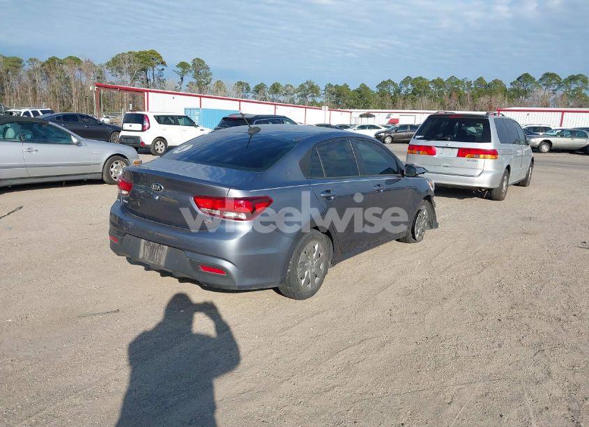 Photo 4 of 2019 Kia Rio S (VIN 3KPA24AB4KE171432)