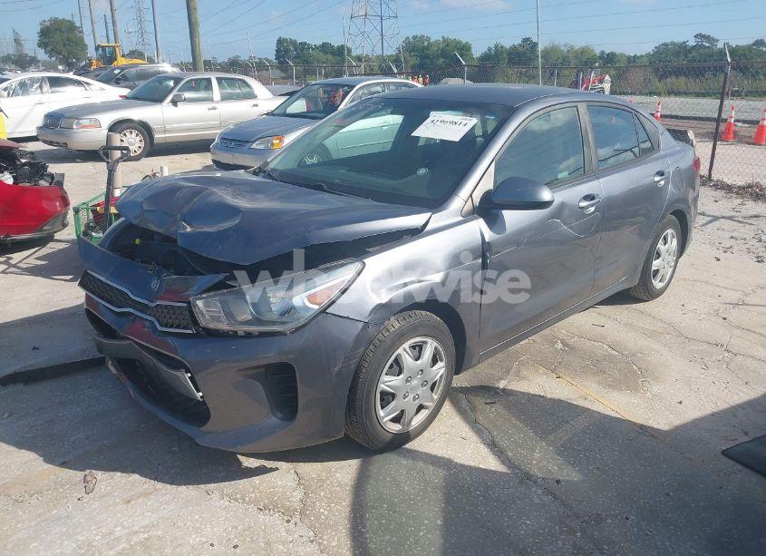 Photo 2 of 2019 Kia Rio S (VIN 3KPA24AB4KE172533)
