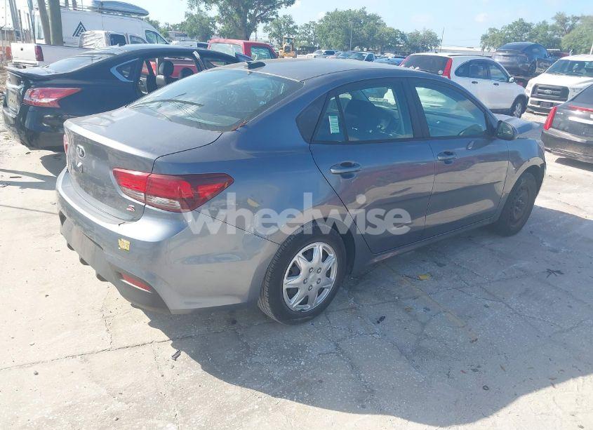 Photo 4 of 2019 Kia Rio S (VIN 3KPA24AB4KE172533)