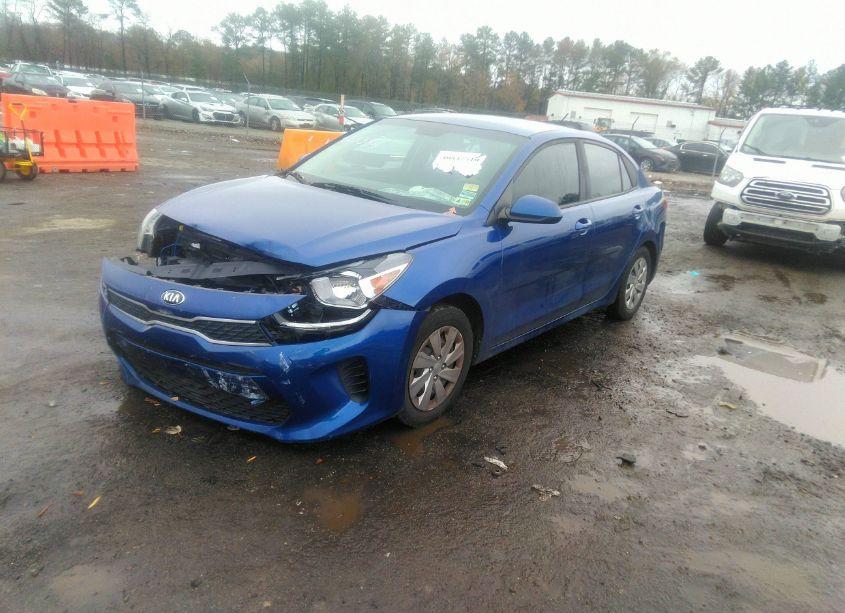 Photo 2 of 2019 Kia Rio S (VIN 3KPA24AB4KE174847)