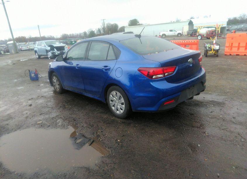 Photo 3 of 2019 Kia Rio S (VIN 3KPA24AB4KE174847)