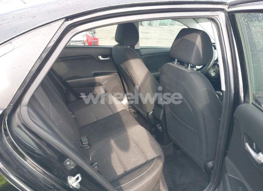 Photo 8 of 2019 Kia Rio S (VIN 3KPA24AB4KE242533)