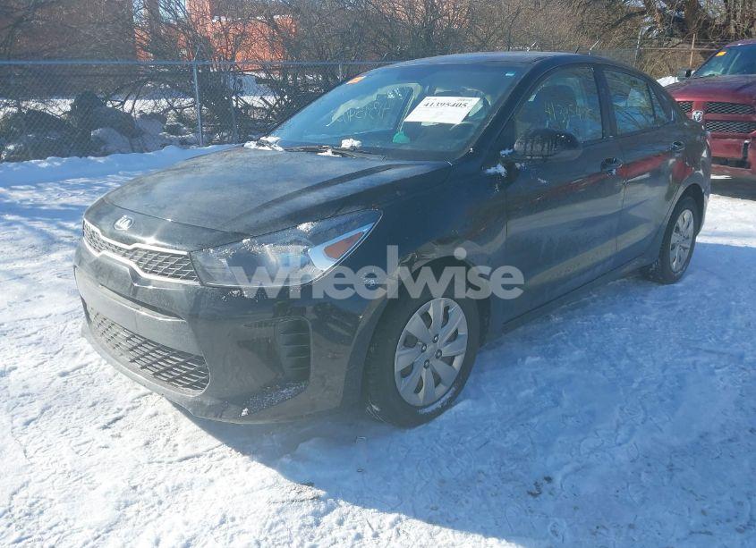 Photo 2 of 2018 Kia Rio S (VIN 3KPA24AB5JE066297)