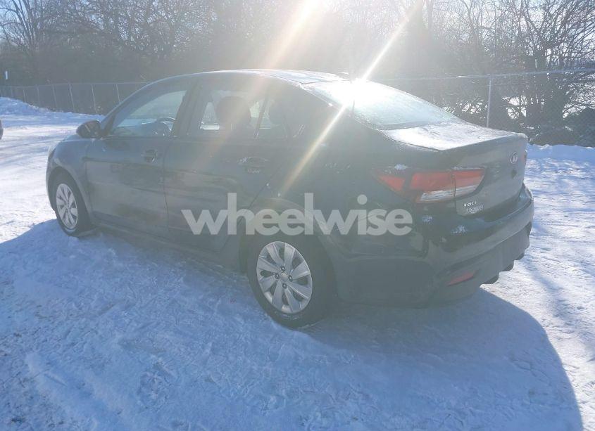 Photo 3 of 2018 Kia Rio S (VIN 3KPA24AB5JE066297)