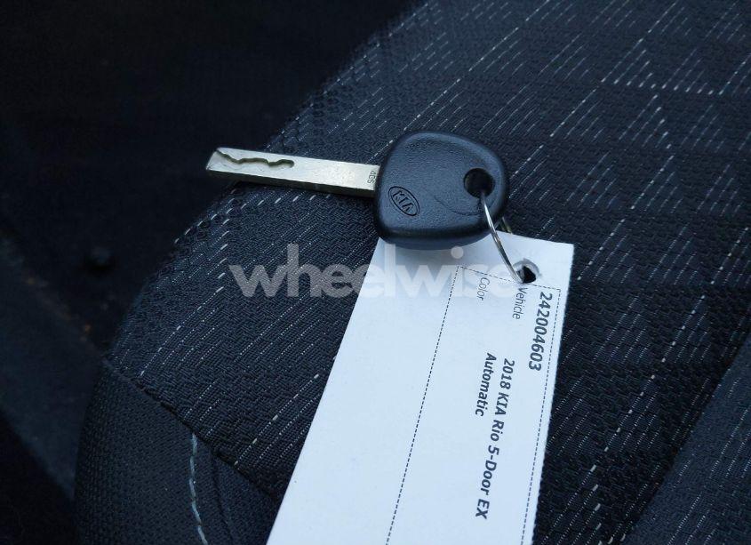 Photo 11 of 2018 Kia Rio LX (VIN 3KPA24AB5JE073069)