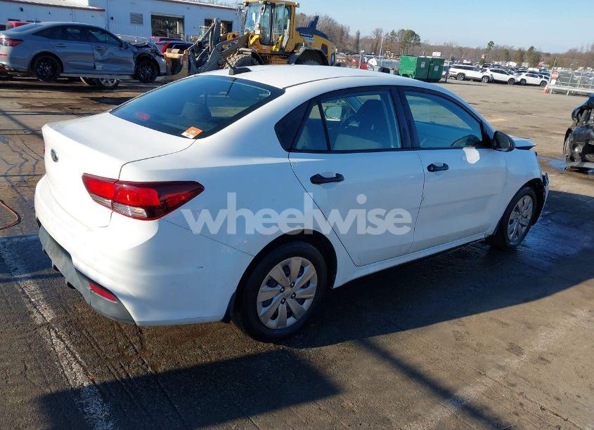 Photo 4 of 2018 Kia Rio LX (VIN 3KPA24AB5JE073069)