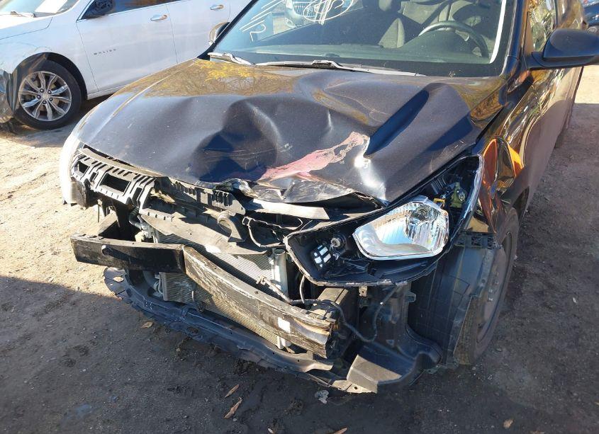 Photo 6 of 2018 Kia Rio S (VIN 3KPA24AB5JE097923)