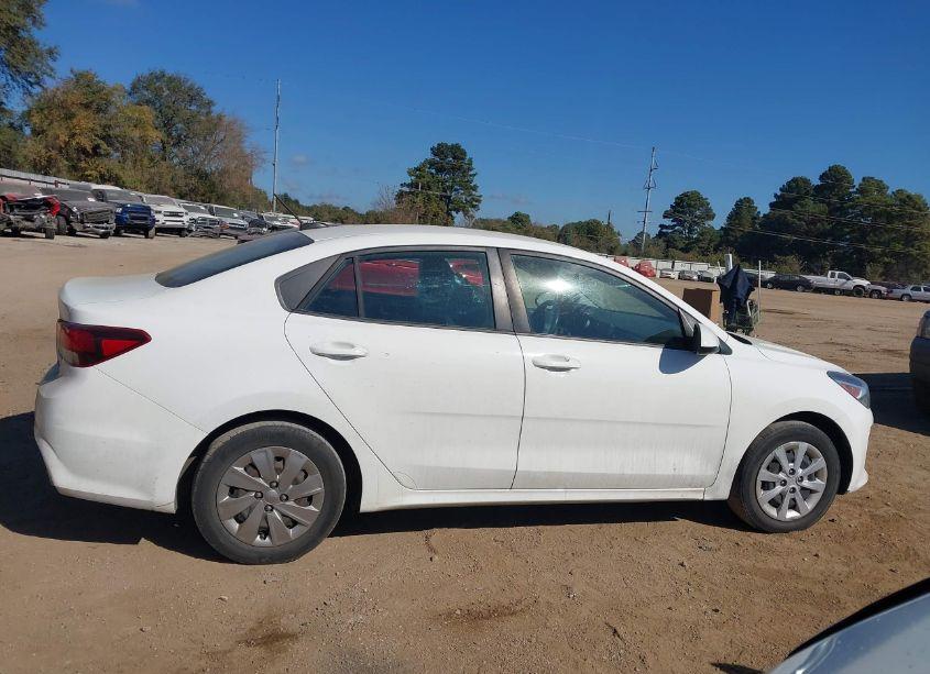 Photo 13 of 2018 Kia Rio S (VIN 3KPA24AB5JE125638)
