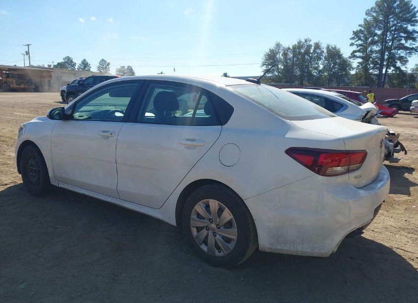 Photo 3 of 2018 Kia Rio S (VIN 3KPA24AB5JE125638)