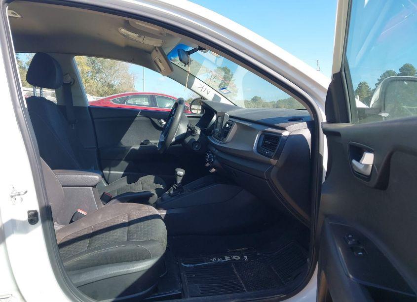 Photo 5 of 2018 Kia Rio S (VIN 3KPA24AB5JE125638)