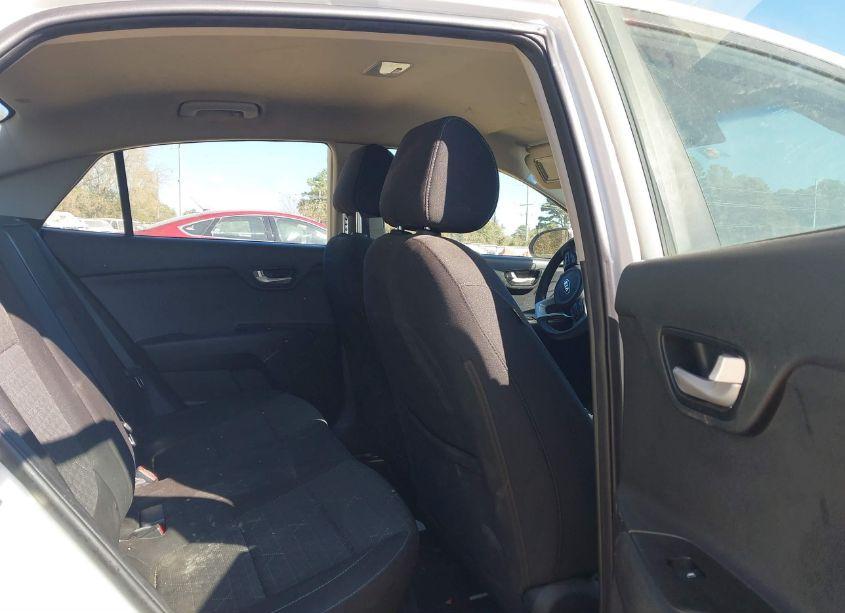 Photo 8 of 2018 Kia Rio S (VIN 3KPA24AB5JE125638)