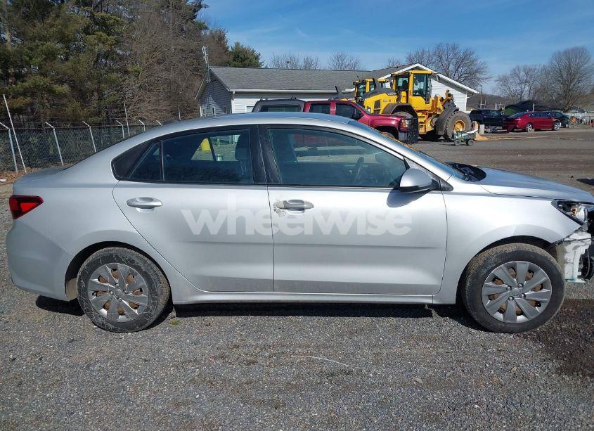 Photo 13 of 2019 Kia Rio S (VIN 3KPA24AB5KE158804)