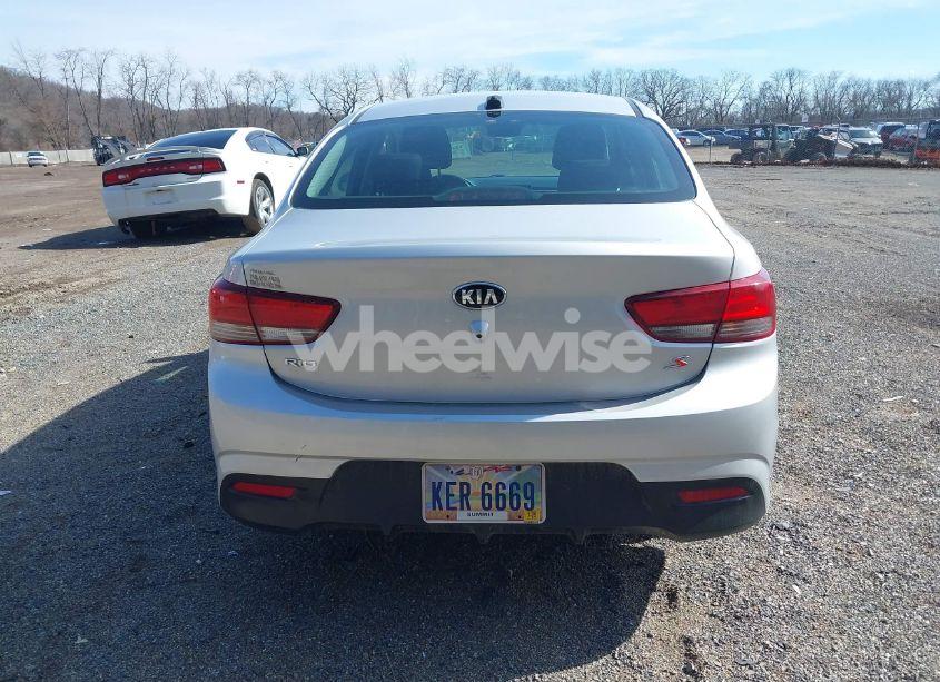 Photo 16 of 2019 Kia Rio S (VIN 3KPA24AB5KE158804)