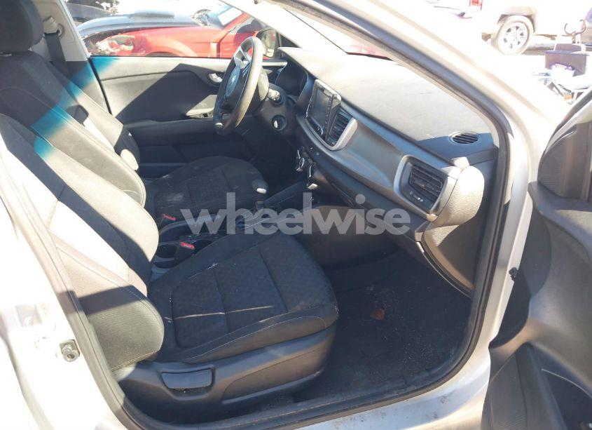 Photo 5 of 2019 Kia Rio S (VIN 3KPA24AB5KE201778)