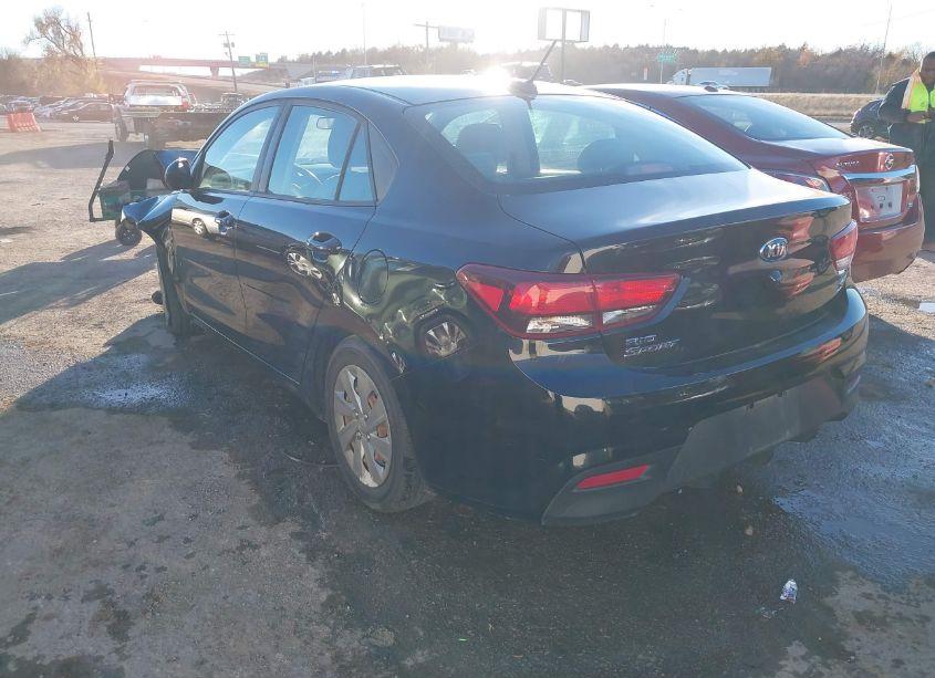 Photo 3 of 2019 Kia Rio S (VIN 3KPA24AB6KE157967)
