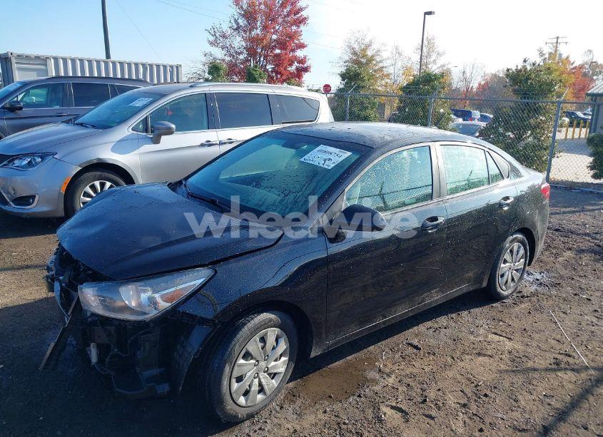Photo 2 of 2019 Kia Rio S (VIN 3KPA24AB6KE182531)