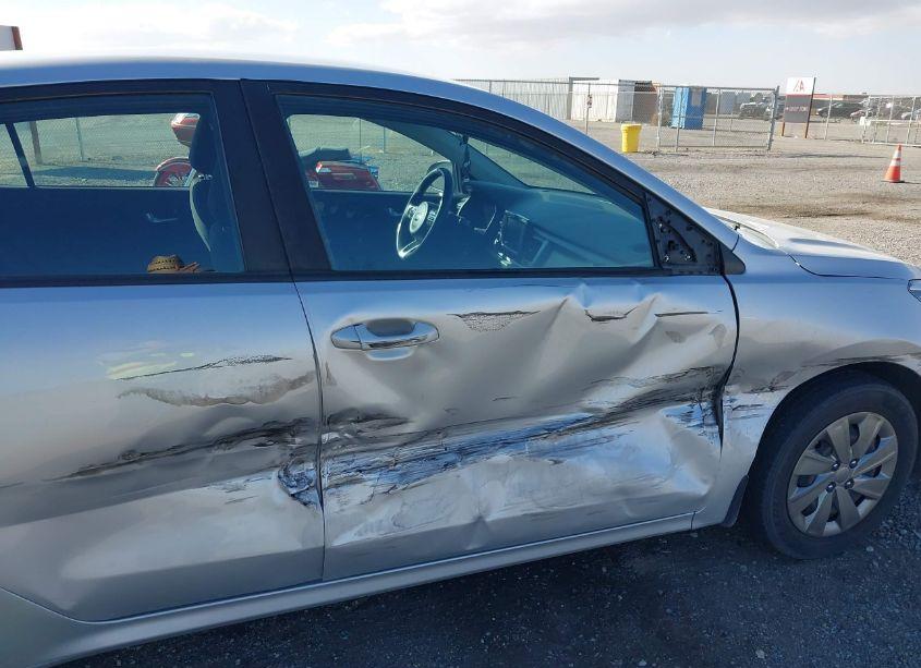 Photo 6 of 2019 Kia Rio S (VIN 3KPA24AB6KE224373)