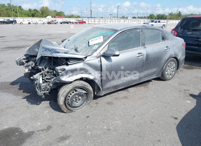Photo 2 of 2019 Kia Rio S (VIN 3KPA24AB6KE246440)