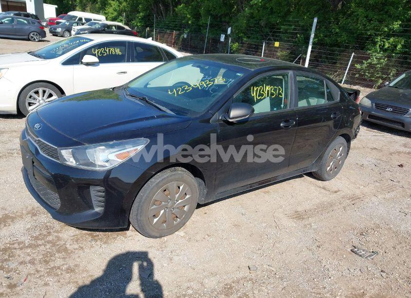 Photo 2 of 2018 Kia Rio LX (VIN 3KPA24AB7JE046861)