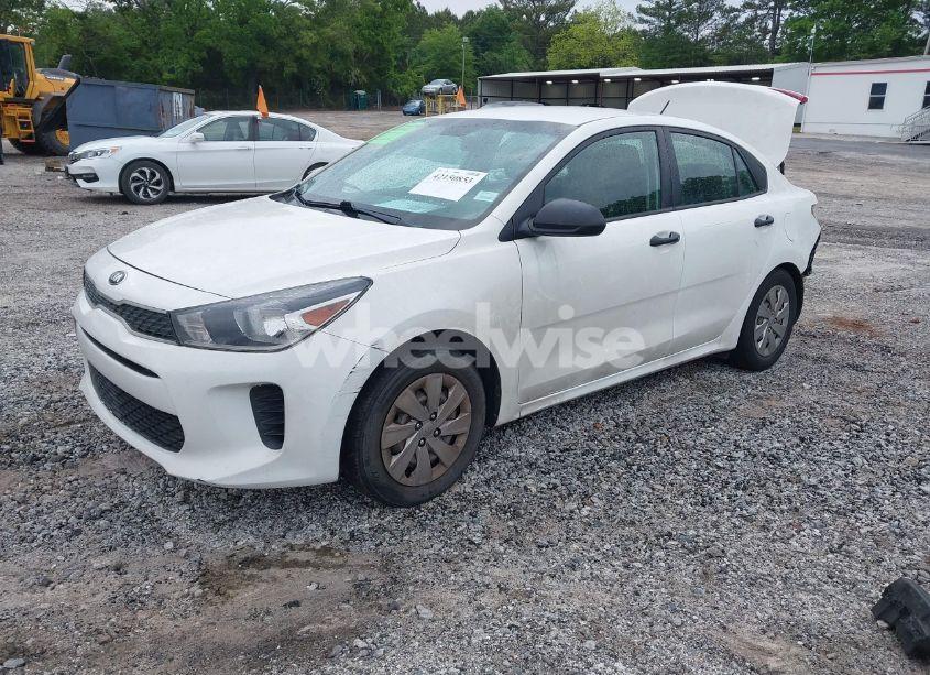 Photo 2 of 2018 Kia Rio LX (VIN 3KPA24AB7JE072053)