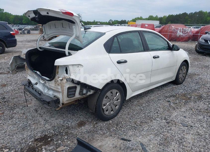 Photo 4 of 2018 Kia Rio LX (VIN 3KPA24AB7JE072053)