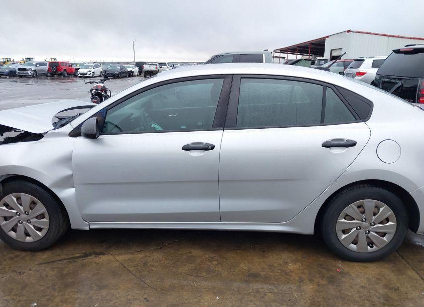 Photo 15 of 2018 Kia Rio LX (VIN 3KPA24AB7JE078578)