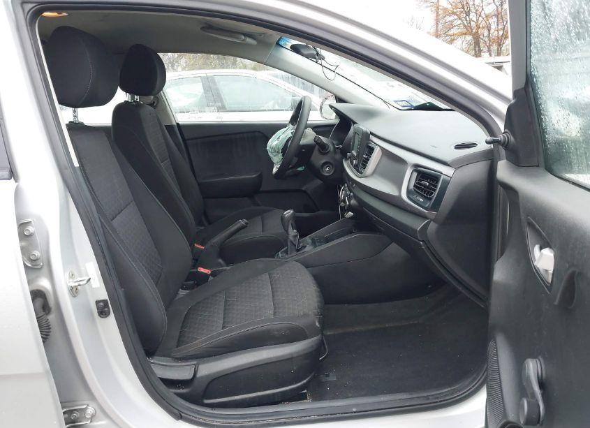 Photo 5 of 2018 Kia Rio LX (VIN 3KPA24AB7JE078578)