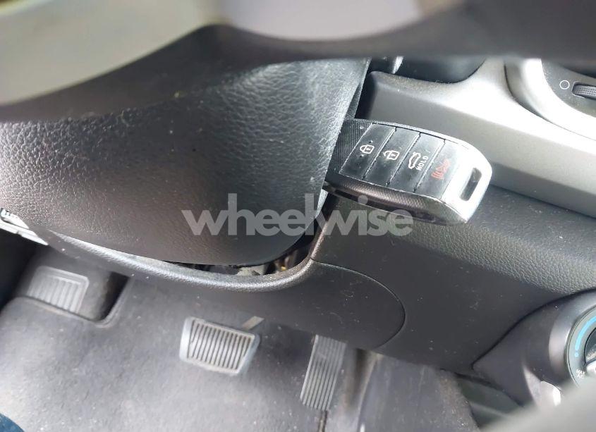 Photo 11 of 2018 Kia Rio S (VIN 3KPA24AB7JE079892)