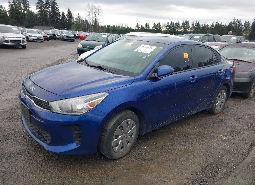 Photo 2 of 2019 Kia Rio S (VIN 3KPA24AB7KE173448)