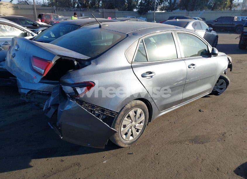 Photo 4 of 2019 Kia Rio S (VIN 3KPA24AB7KE178620)
