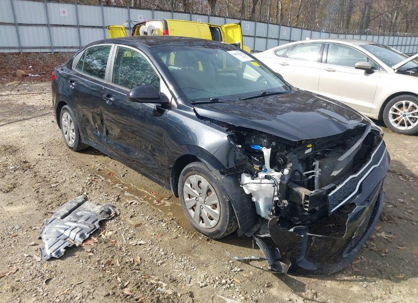 2019 Kia Rio S (VIN 3KPA24AB7KE201801) main photo