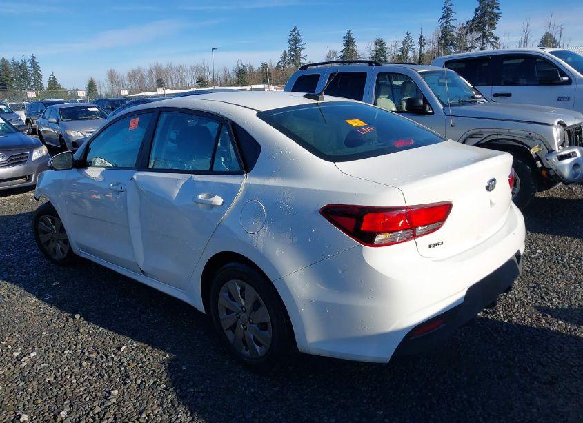 Photo 3 of 2019 Kia Rio S (VIN 3KPA24AB7KE216217)