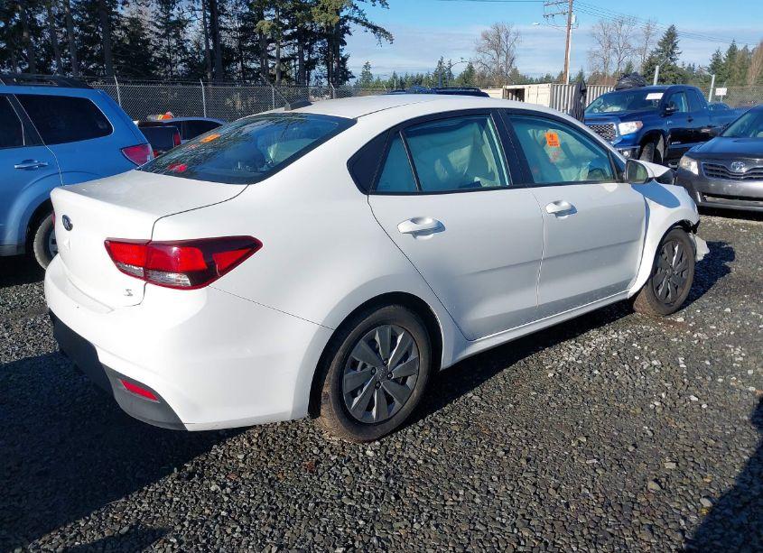 Photo 4 of 2019 Kia Rio S (VIN 3KPA24AB7KE216217)
