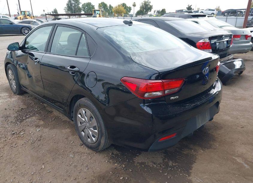 Photo 3 of 2019 Kia Rio S (VIN 3KPA24AB7KE228562)