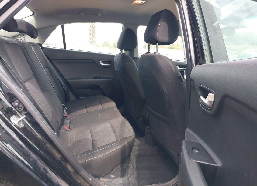 Photo 8 of 2019 Kia Rio S (VIN 3KPA24AB7KE228562)