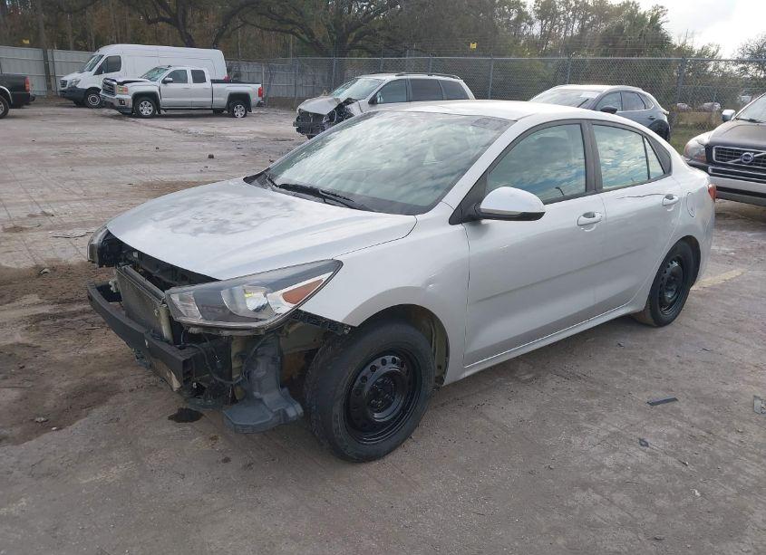 Photo 2 of 2019 Kia Rio S (VIN 3KPA24AB7KE239349)