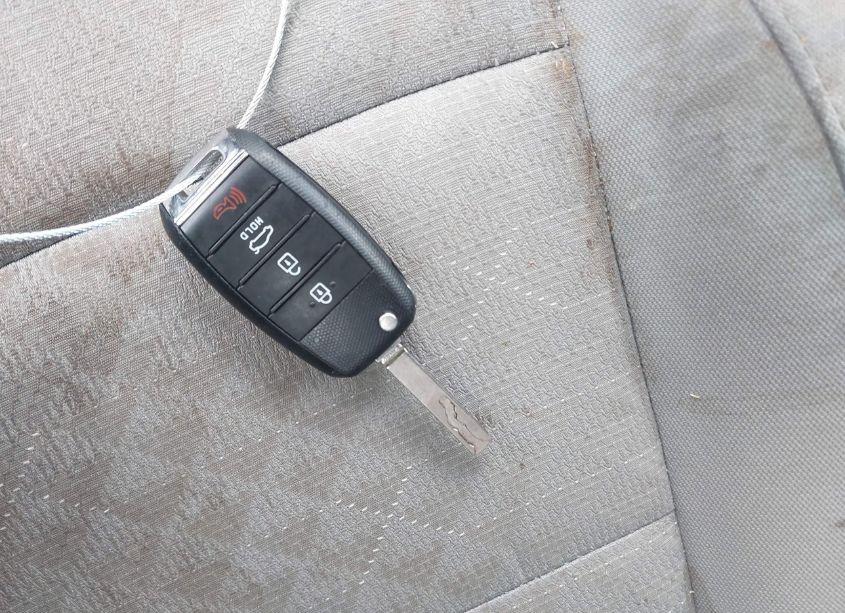 Photo 11 of 2019 Kia Rio S (VIN 3KPA24AB7KE243420)