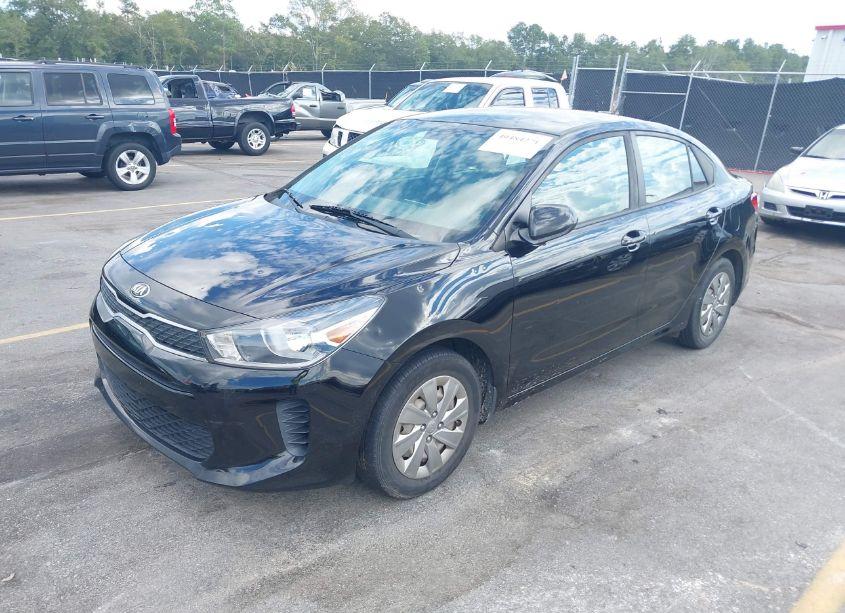 Photo 2 of 2019 Kia Rio S (VIN 3KPA24AB7KE243420)