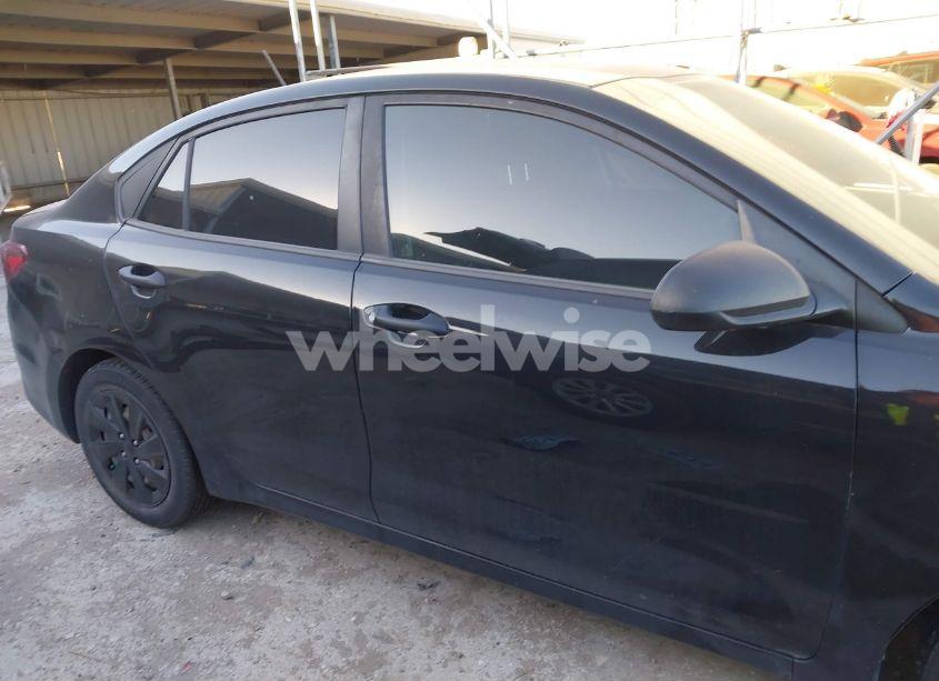 Photo 13 of 2018 Kia Rio LX (VIN 3KPA24AB8JE062986)