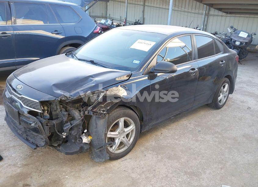 Photo 2 of 2018 Kia Rio LX (VIN 3KPA24AB8JE062986)