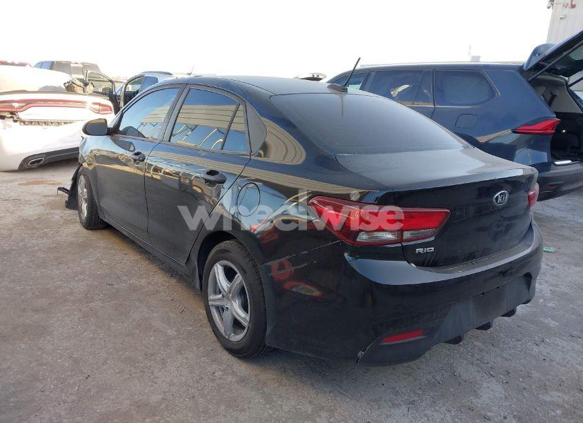 Photo 3 of 2018 Kia Rio LX (VIN 3KPA24AB8JE062986)