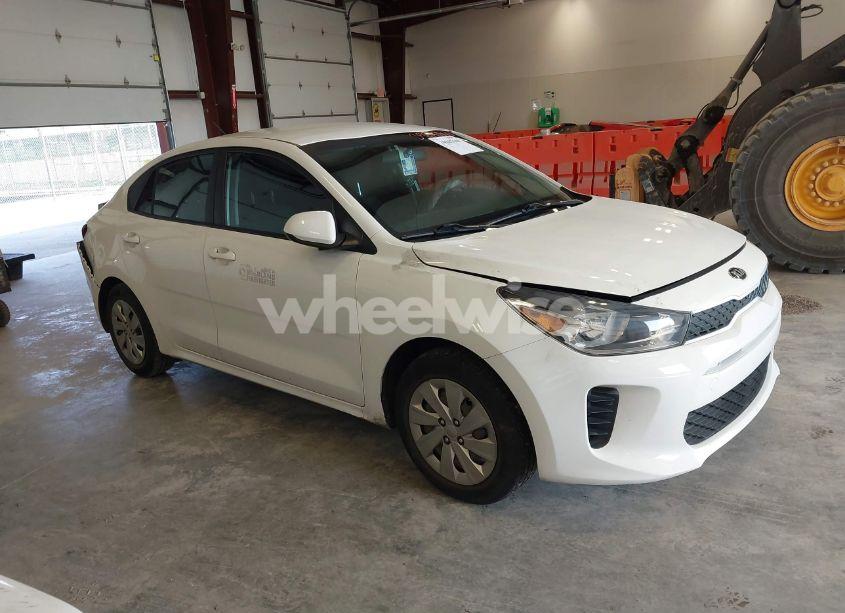 2018 Kia Rio S (VIN 3KPA24AB8JE071459) main photo
