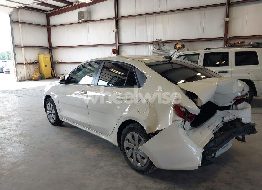 Photo 3 of 2018 Kia Rio S (VIN 3KPA24AB8JE071459)