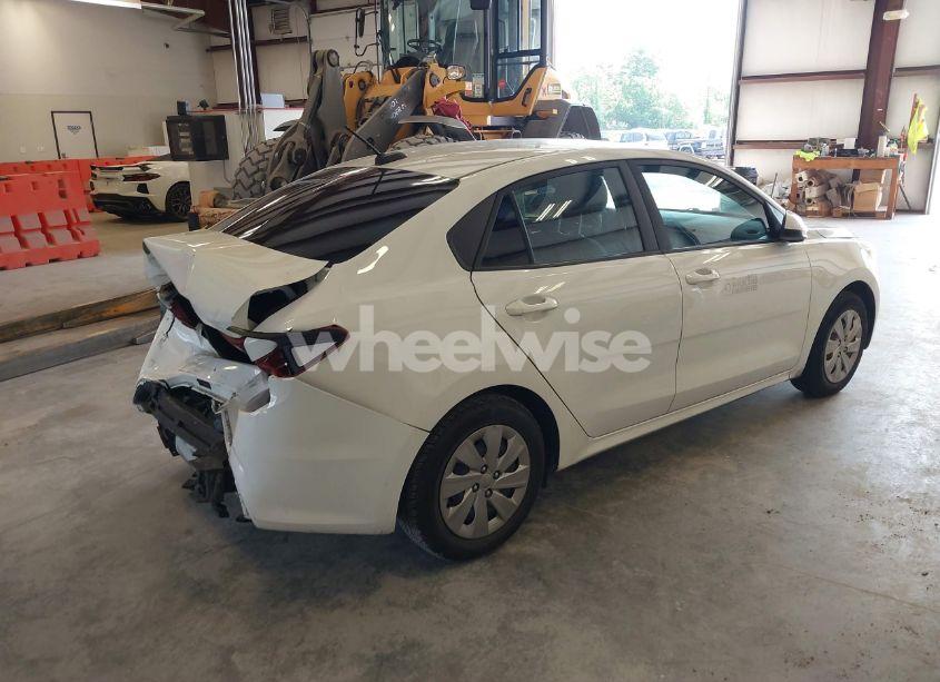 Photo 4 of 2018 Kia Rio S (VIN 3KPA24AB8JE071459)
