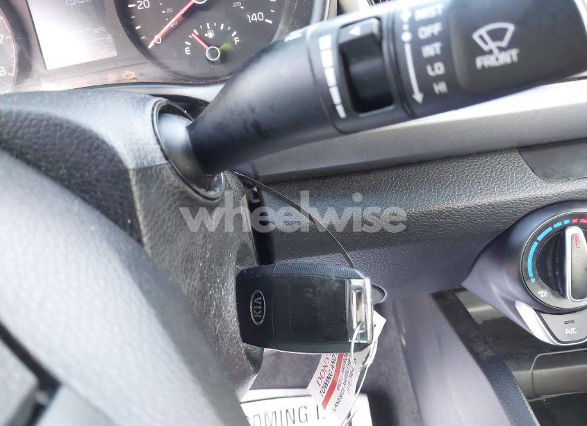 Photo 11 of 2019 Kia Rio S (VIN 3KPA24AB8KE233222)