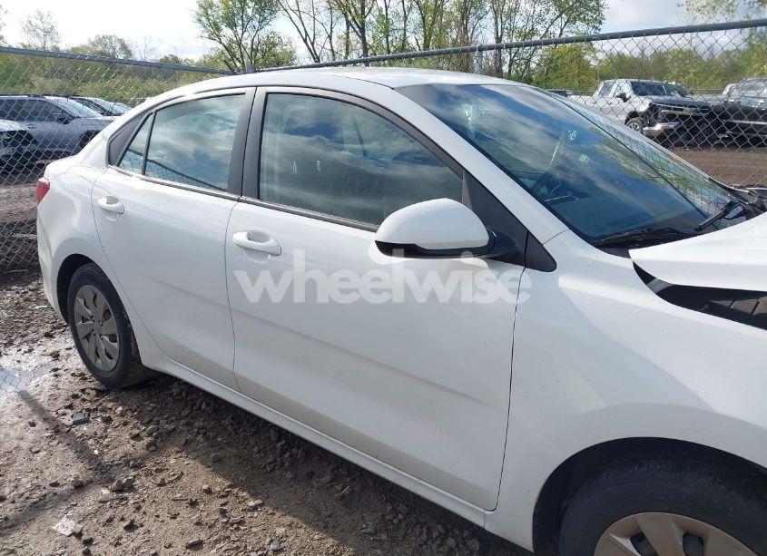Photo 14 of 2019 Kia Rio S (VIN 3KPA24AB8KE233222)