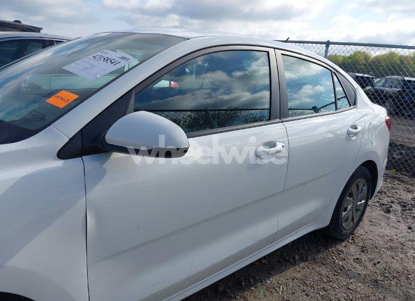 Photo 15 of 2019 Kia Rio S (VIN 3KPA24AB8KE233222)