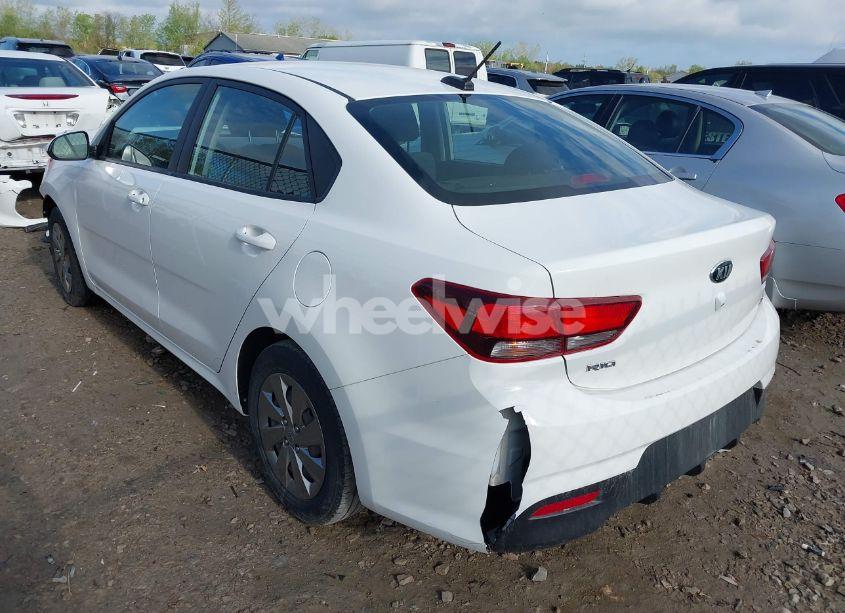 Photo 3 of 2019 Kia Rio S (VIN 3KPA24AB8KE233222)