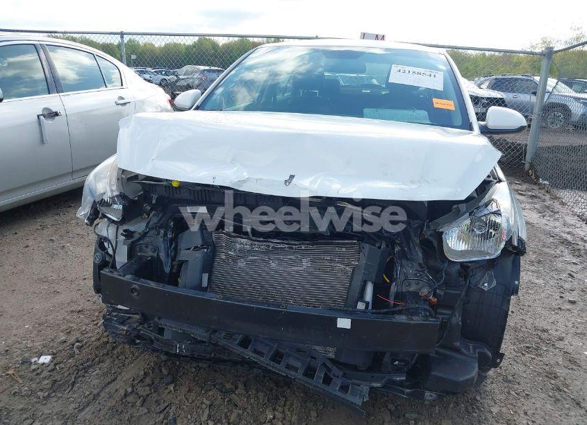 Photo 6 of 2019 Kia Rio S (VIN 3KPA24AB8KE233222)